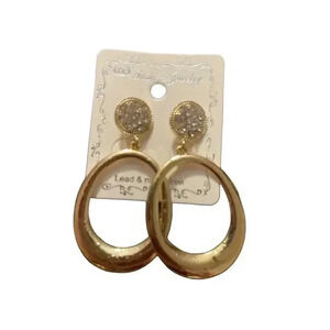 FASHION JEWELRY LEAD AND NICKLE FREE HOOP EARRINGS